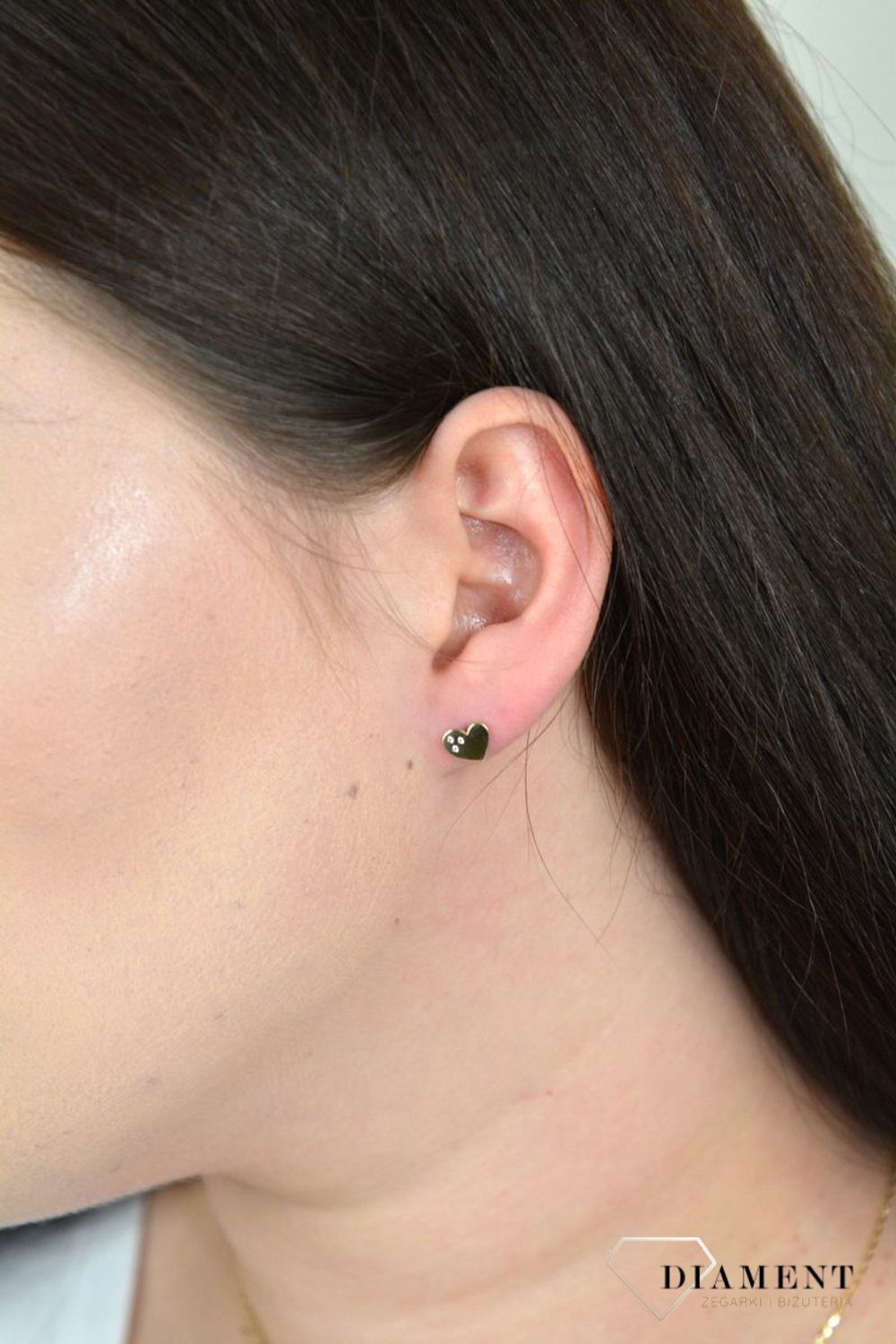 Złote kolczyki 333 na sztyft 'Serce z trzema cyrkoniami' KL 9476.jpg